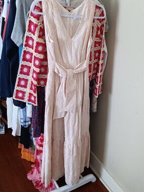 NWT Women's Calvin Klein Pale Pink Cotton Fine Embroidered Maxi Dress Size 2